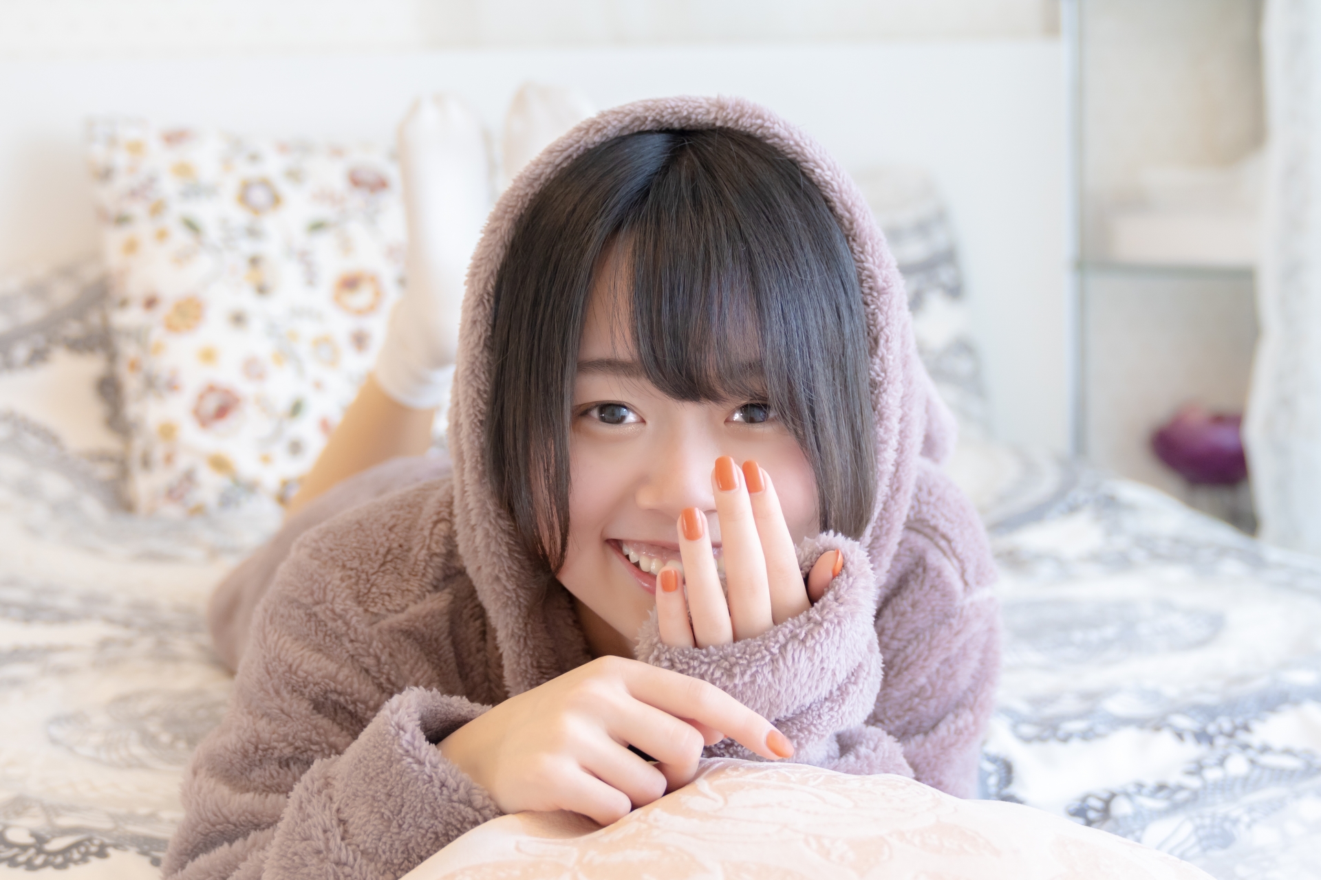 ベッドの上の女